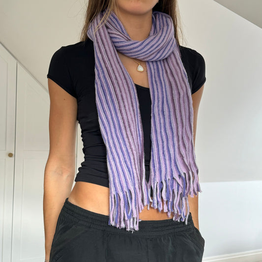 Knitted scarf